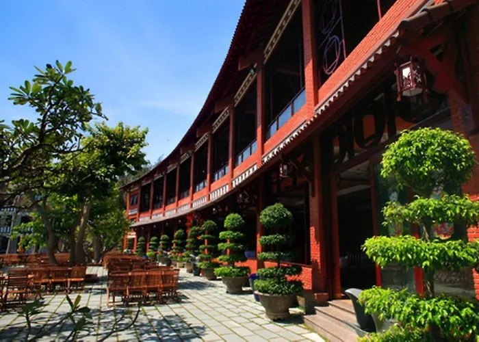 Peace & Hung Phat 2 Restaurant Mui Ne Отель Фантхьет