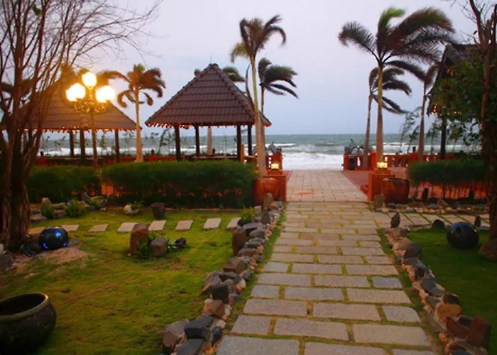 Peace & Hung Phat 2 Restaurant Mui Ne Отель Фантхьет