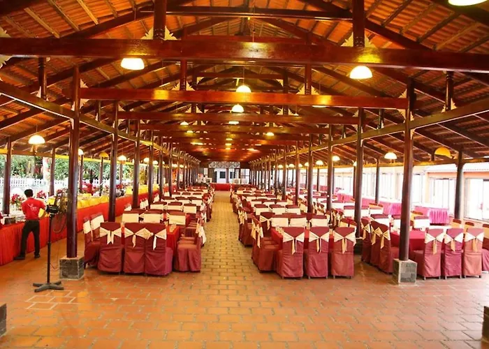 Peace & Hung Phat 2 Restaurant Mui Ne