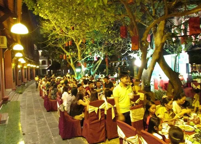 Peace & Hung Phat 2 Restaurant Mui Ne Отель Фантхьет