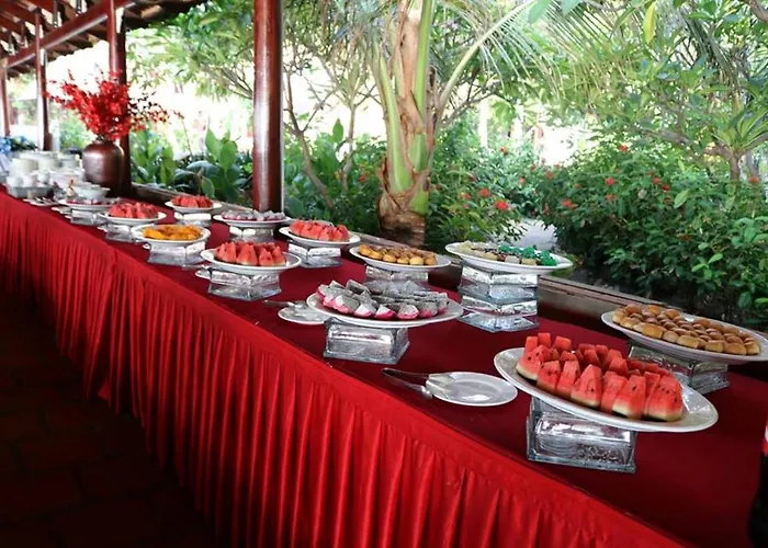 Peace & Hung Phat 2 Restaurant Mui Ne Отель Фантхьет